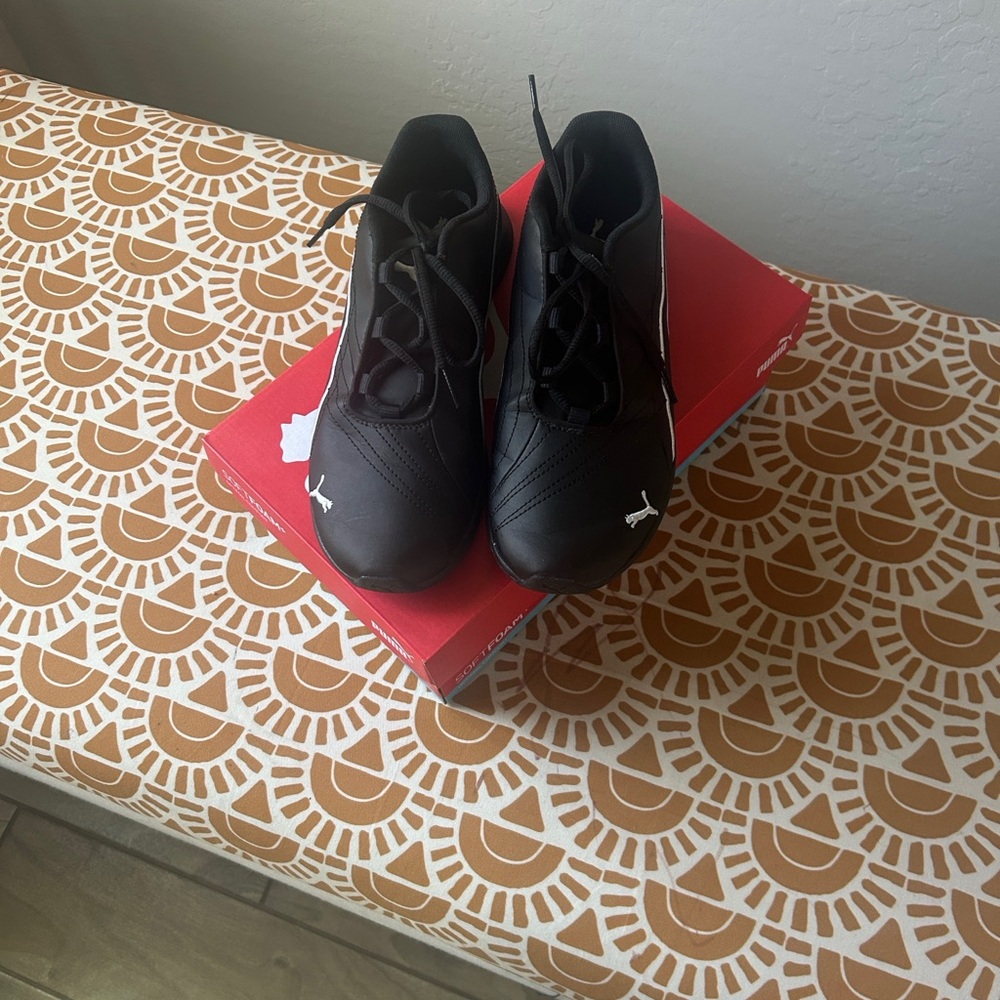 Puma Women's Black Athletic Sneakers